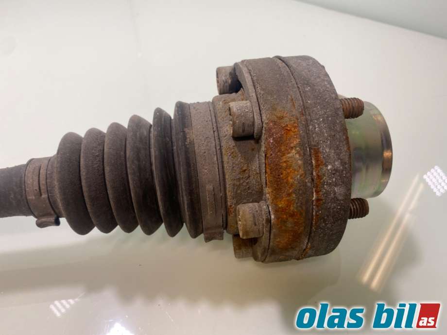 Drivaksel venstre foran til Audi Q7 2010-2015 (Type I, Fase 2) (AUDI||7P0 407 271 CX|7P0 407 271 A)