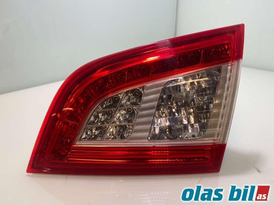 Baklykt høyre indre til Peugeot 508, 2014-2018 (Type I, Fase 2)  (PEUGEOT|6351 LZ)