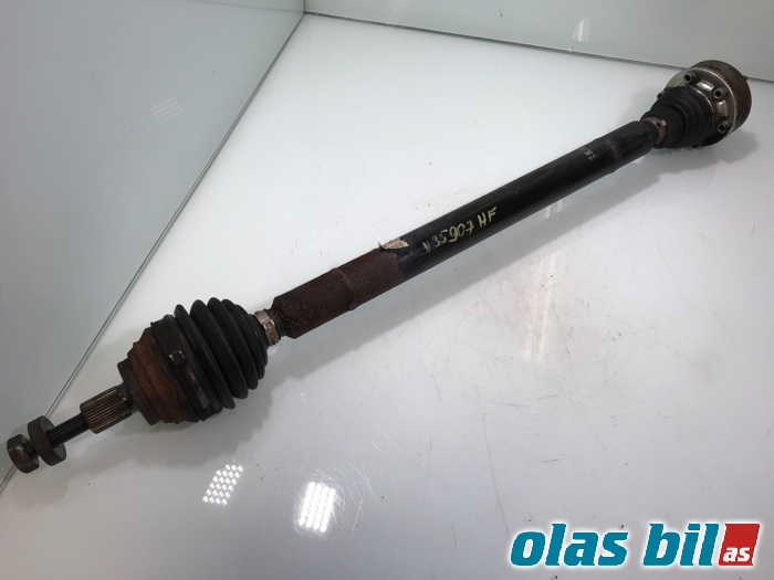 Drivaksel høyre foran til VW Passat 2005-2010 (B6) (B6) (1K0 407 272 DN|)