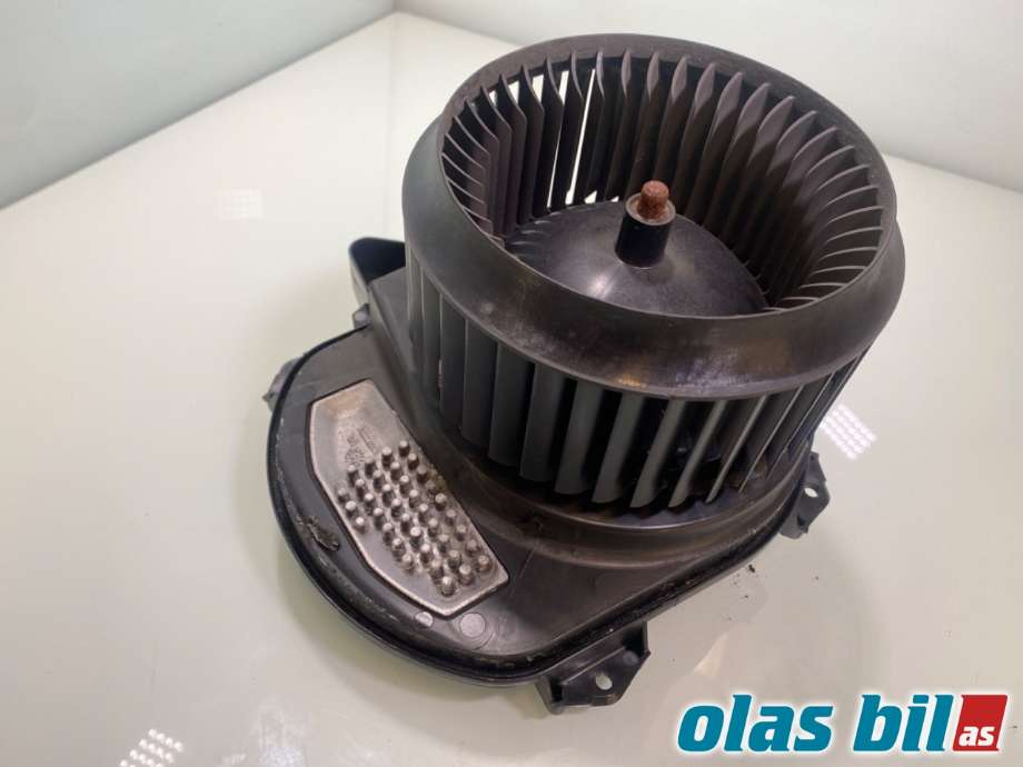 Varmeapparat motor til Mercedes B-Klasse 2011-2018 (W246) (W246) (MERCEDES|A 246 906 16 01|)