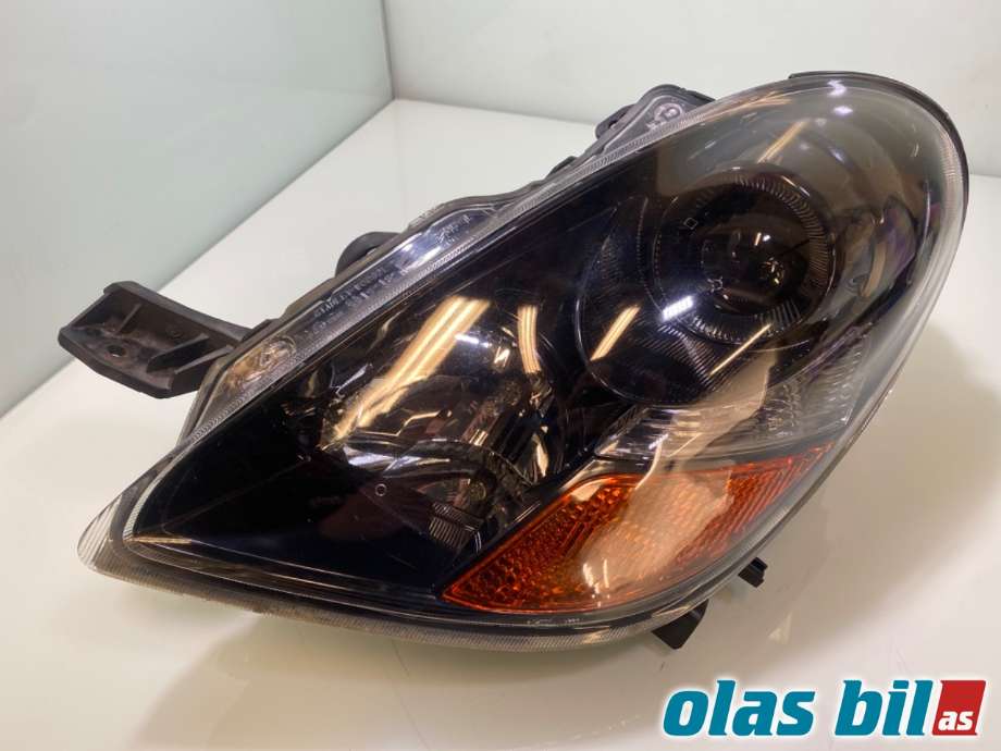 Frontlykt venstre halogen til Mitsubishi i-MiEV 2010-->>  (MITSUBISHI|8301B309|)