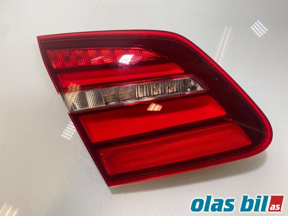 Baklykt venstre indre til Mercedes B-Klasse, 2011-2018 (W246) (W246) (MERCEDES|A 246 906 91 00)