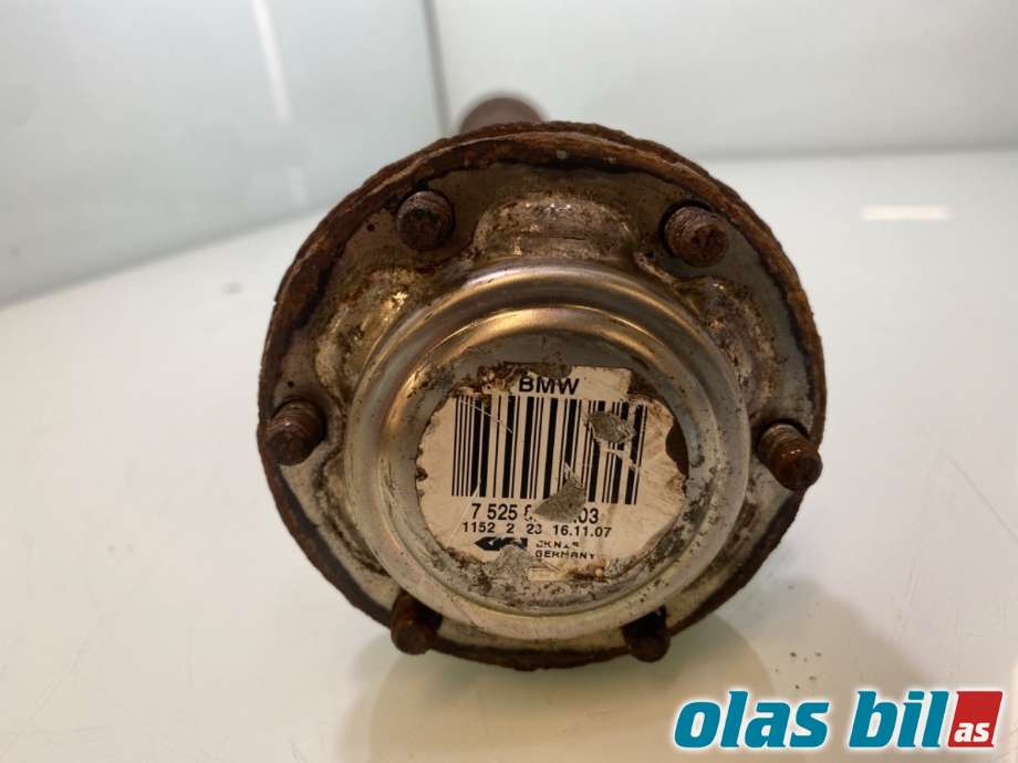 Drivaksel høyre bak til BMW 3-Serie 2005-2011 (E90/E91/E92/E93) (E90/E91/E92/E93) (BMW|33 21 7 553 562|)