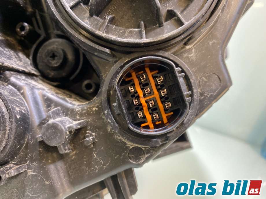 Frontlykt venstre halogen til Kia Soul 2014-2019 (Type II)  (KIA|92101E 40101D|)