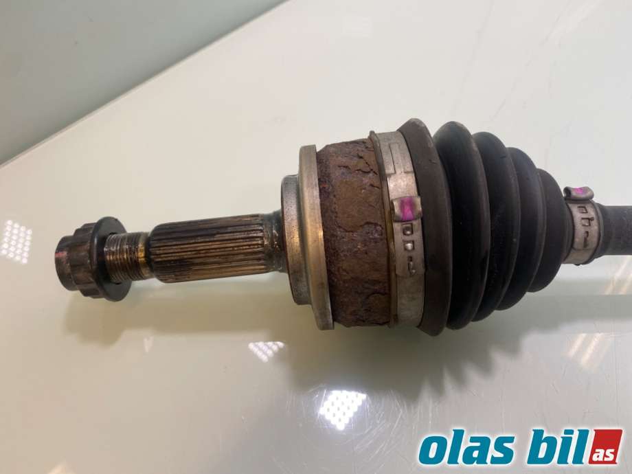 Drivaksel venstre foran, elbil til Toyota Yaris 2020-->> (Type IV)  (TOYOTA|43420K0050|)