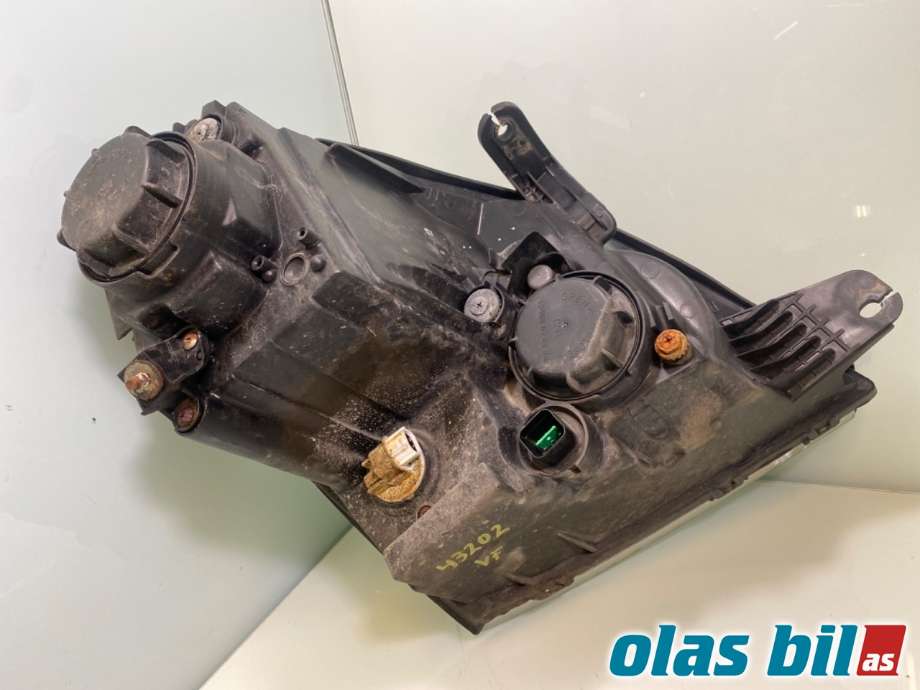 Frontlykt venstre halogen til SsangYong Rexton 2007-2013 (Y250) (Y250) (SSANGYONG|)