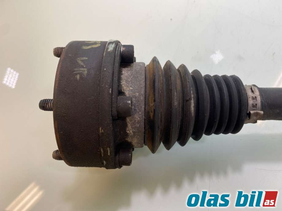Drivaksel venstre foran til VW Touran 2007-2010 (Type I, Fase 2) (VOLKSWAGEN|1K0 407 271 CP|)