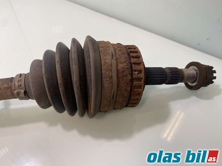 Drivaksel høyre foran til Opel Combo C 2002-2011 (OPEL|24427064|93169651|)
