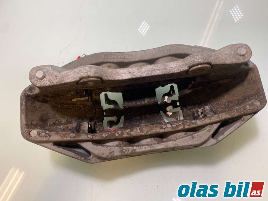 Bremsecaliper høyre foran til Audi e-tron 2018-->> (AUDI|4M0 615 108 BS||4KE 615 106 T)