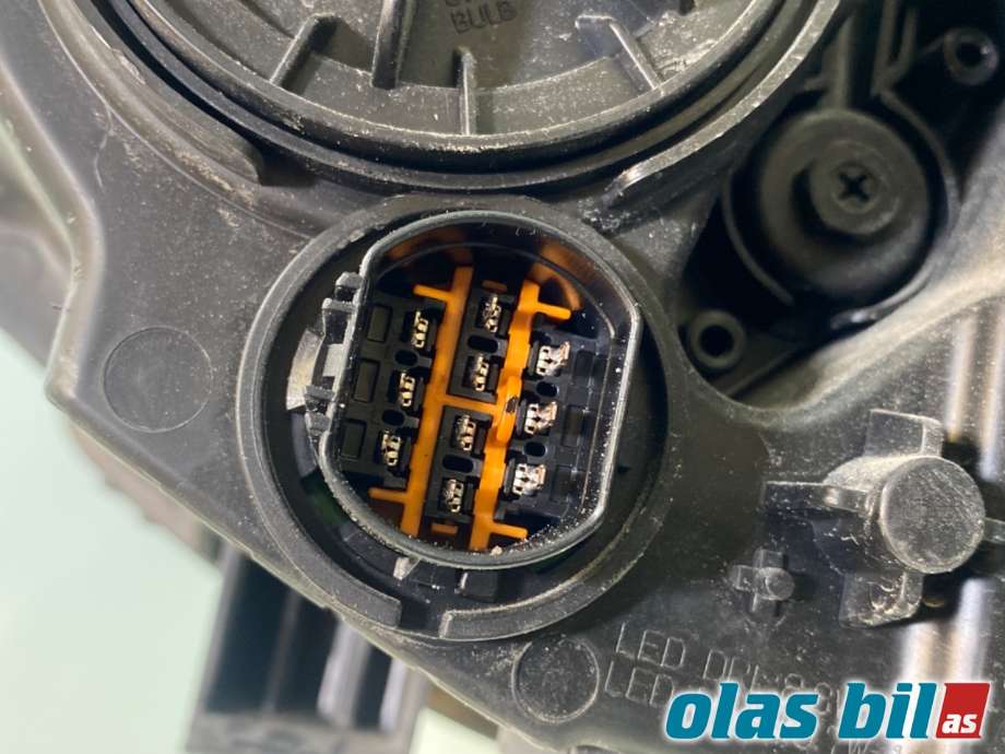Frontlykt høyre halogen til Kia Soul 2014-2019 (Type II)  (KIA|92102E 40101D|)