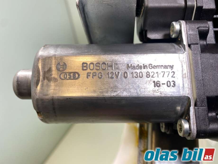 Ruteheis til Ford Mondeo 2001-2007 (Type III)  (130821772||0 130 821 772)