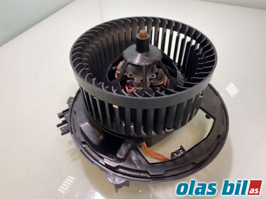 Varmeapparat motor til VW T-Roc 2017-->>  (VOLKSWAGEN|5Q1 819 021 E|5Q1 819 021 H|5Q1 819 021 F)