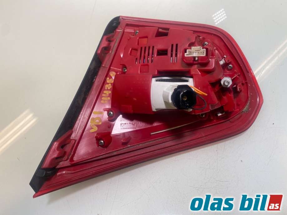 Baklykt venstre indre til Mercedes GLA 2014-2020 (X156) (X156) (MERCEDES|A 156 906 13 58|)
