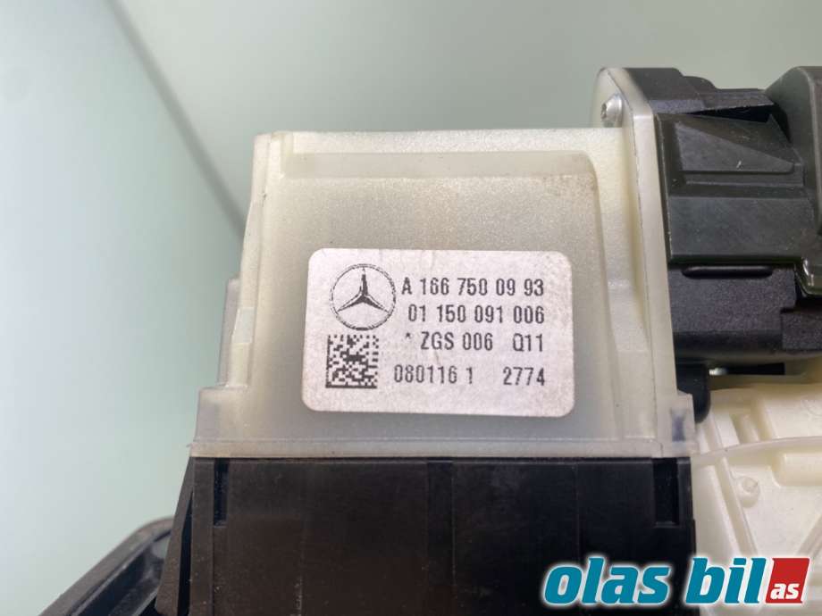 Bryter baklukeåpner til Mercedes GLA 2014-2020 (X156) (X156) (MERCEDES|A 166 750 09 93|)