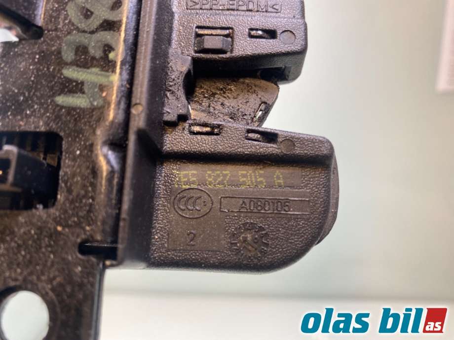 Baklukelås til VW Transporter / Caravelle 2015-2019 (T6) (T6) (VOLKSWAGEN||7E5 827 505 A)