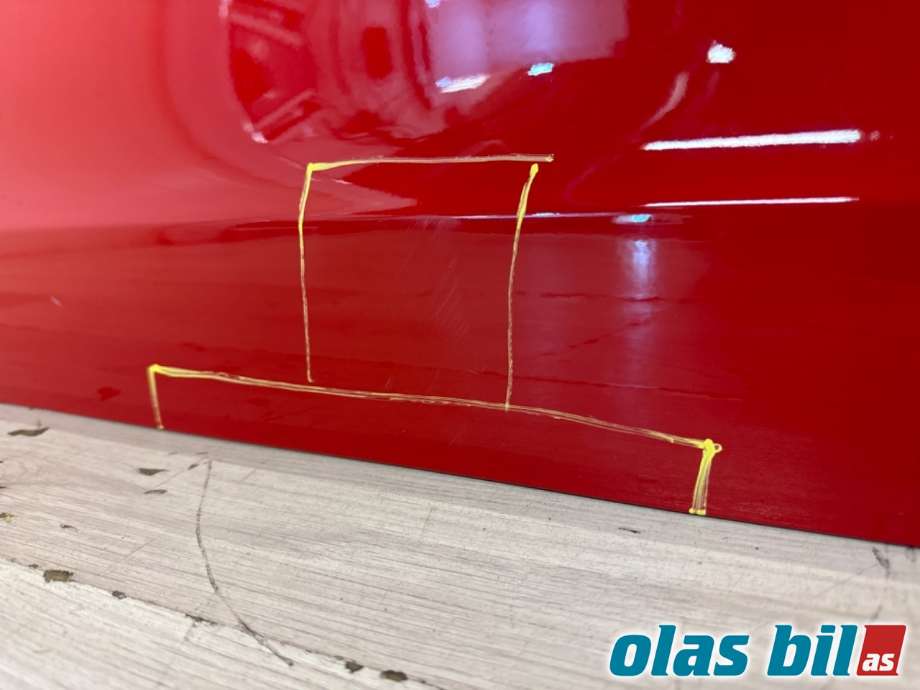 Dør høyre foran til Volvo C70 2006-2010 (Type II, Fase 1)  (VOLVO|31335476|)