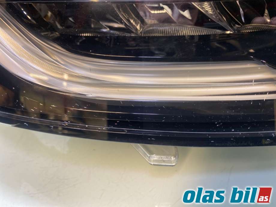 Frontlykt høyre halogen til Land Rover Discovery 2017-->> (Type V) (LAND-ROVER|LR085640|LR144914|HY32-13W029-EA)