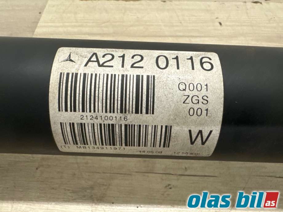 Mellomaksel til Mercedes E-Klasse 2009-2013 (Fase 1) (W212) (W212) (MERCEDES|A 212 410 01 16|A 212 410 18 16|)