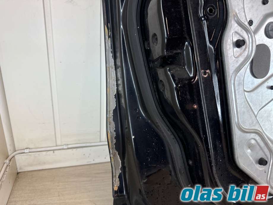Dør venstre foran til Ford Kuga 2008-2012 (Type I)  (FORD|1712679|)