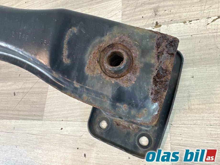Støtfangerforsterkning bak til BMW X5 2007-2013 (E70) (E70) (BMW|51 12 7 158 449|)