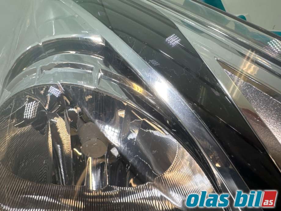 Frontlykt høyre halogen til Citroën DS3 2010-2019 (CITROEN|6206 Y0|16 069 314 80|96 770 338 80-00)