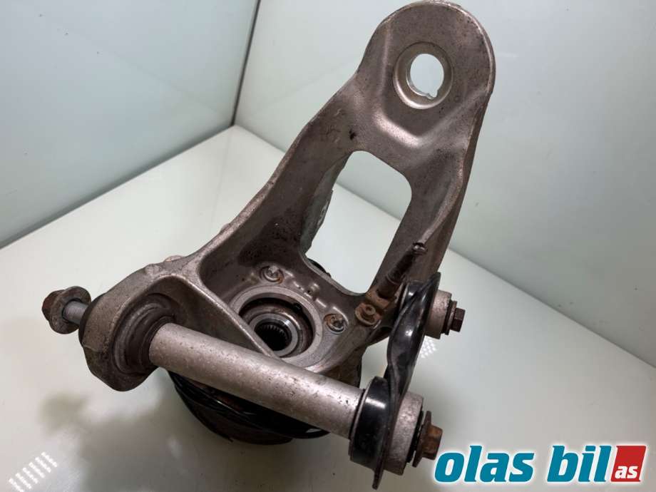 Hjulspindel venstre bak til BMW X5 2007-2013 (E70) (E70) (BMW|33 32 6 879 101|)