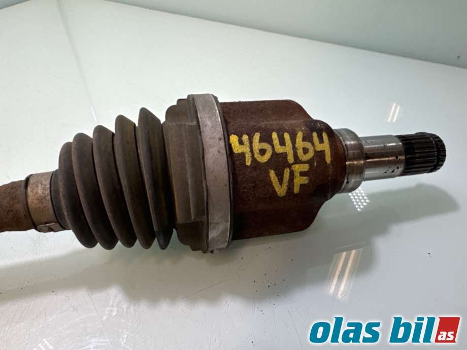 Drivaksel venstre foran til Ford Focus 2011-2014 (Type III, Fase 1)  (FORD|1840152|2638730|)