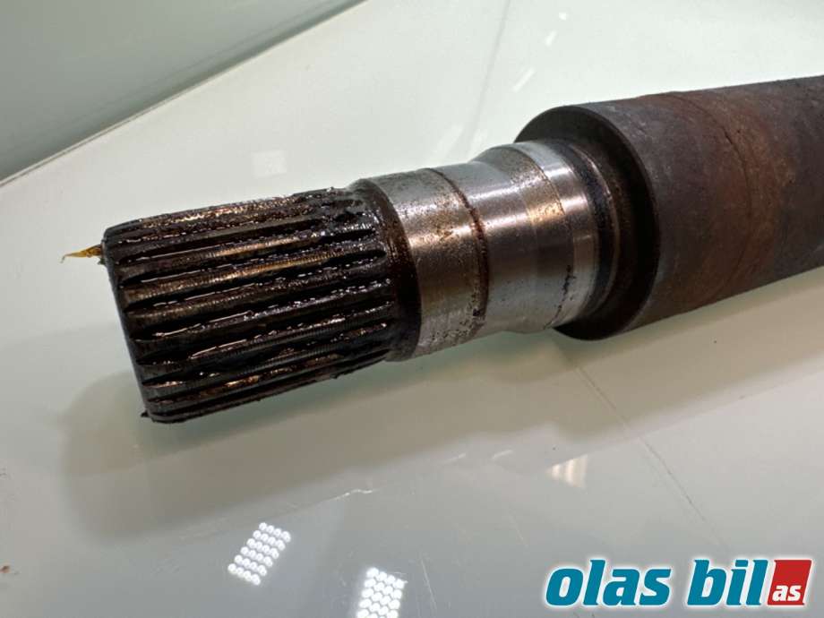 Drivaksel høyre foran til Ford Mondeo 2007-2010 (Type IV, Fase 1)  (FORD|1675006|1803626|8G91-3B436-BB)