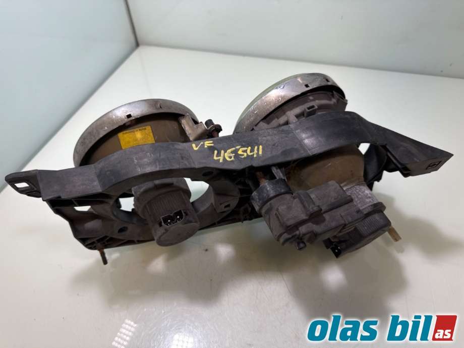 Frontlykt venstre halogen til BMW 5-Serie 1988-1996 (E34) (E34) (BMW|63 12 1 391 597|)