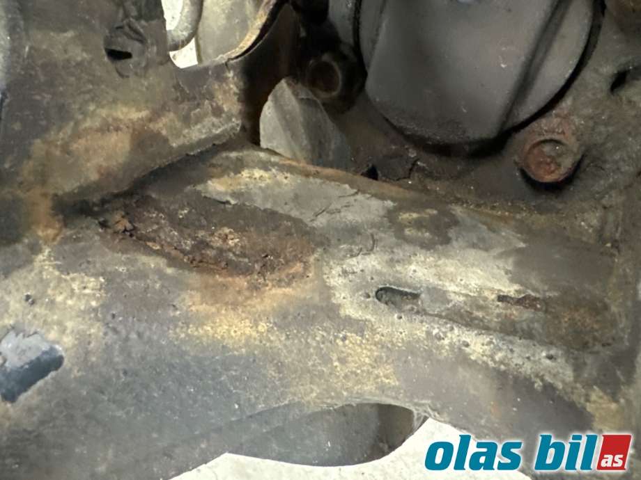 Bærebru høyre bak til Nissan Qashqai 2014-2021 (Type II) (NISSAN|555014EG0A|)