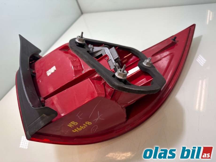 Baklykt høyre til VW Golf V, Combi 2003-2008 (VOLKSWAGEN|1K9 945 095 C|)