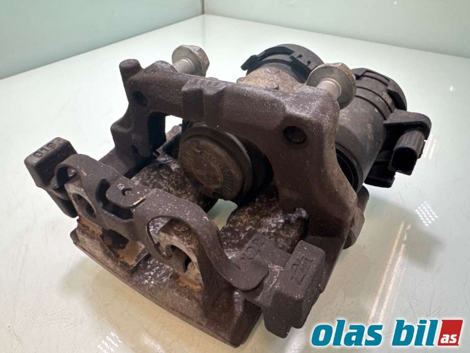 Bremsecaliper venstre bak til Mercedes C-Klasse 2014-2018 (Fase 1) (W205) (W205) (MERCEDES|A 205 423 03 81|A 000 906 12 03|)