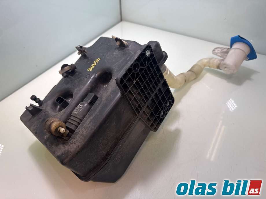 Spylertank til VW Golf VI 2008-2012 (VOLKSWAGEN|1K0 955 453 S||1K0 955 453 Q)