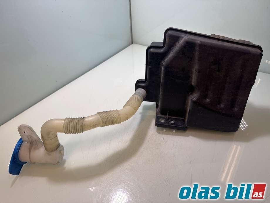 Spylertank til VW Golf VI 2008-2012 (VOLKSWAGEN|1K0 955 453 S||1K0 955 453 Q)