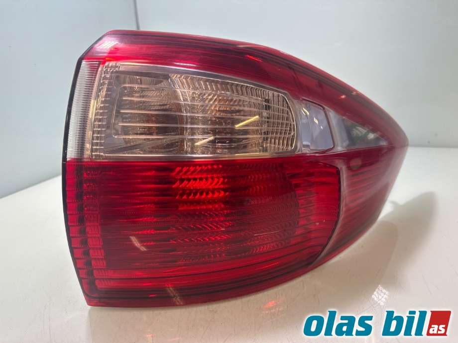 Baklykt høyre til Ford C-Max 2010-2015 (Type II, Fase 1) (FORD|1767526||AM51 13404 BE)