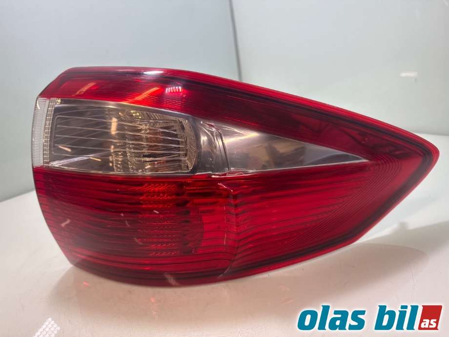 Baklykt høyre til Ford C-Max 2010-2015 (Type II, Fase 1) (FORD|1767526||AM51 13404 BE)