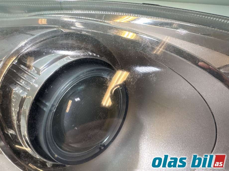 Frontlykt høyre halogen til Ford C-Max 2010-2015 (Type II, Fase 1) (FORD|1801884||AM51 13D 154 AE)