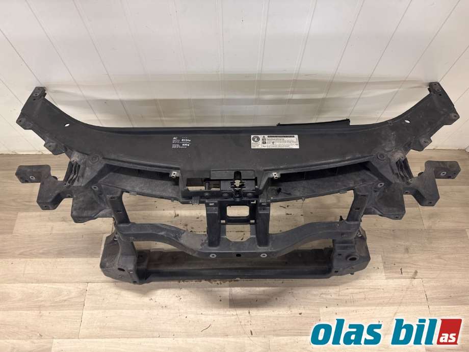 Frontplate til VW Passat 2005-2010 (B6) (B6) (VOLKSWAGEN|3C0 805 588 H|)